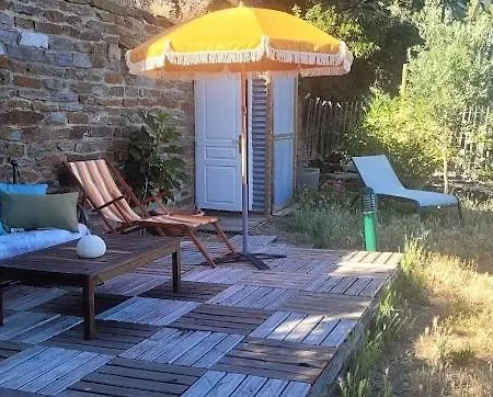 Cabanon En Pierre - Vue Sur *